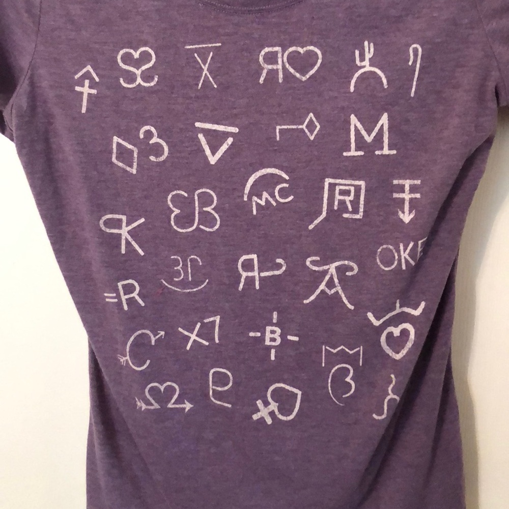 Tee shirt